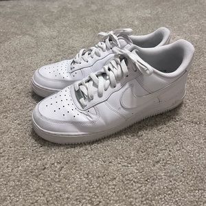 Air Force 1 white low tops
